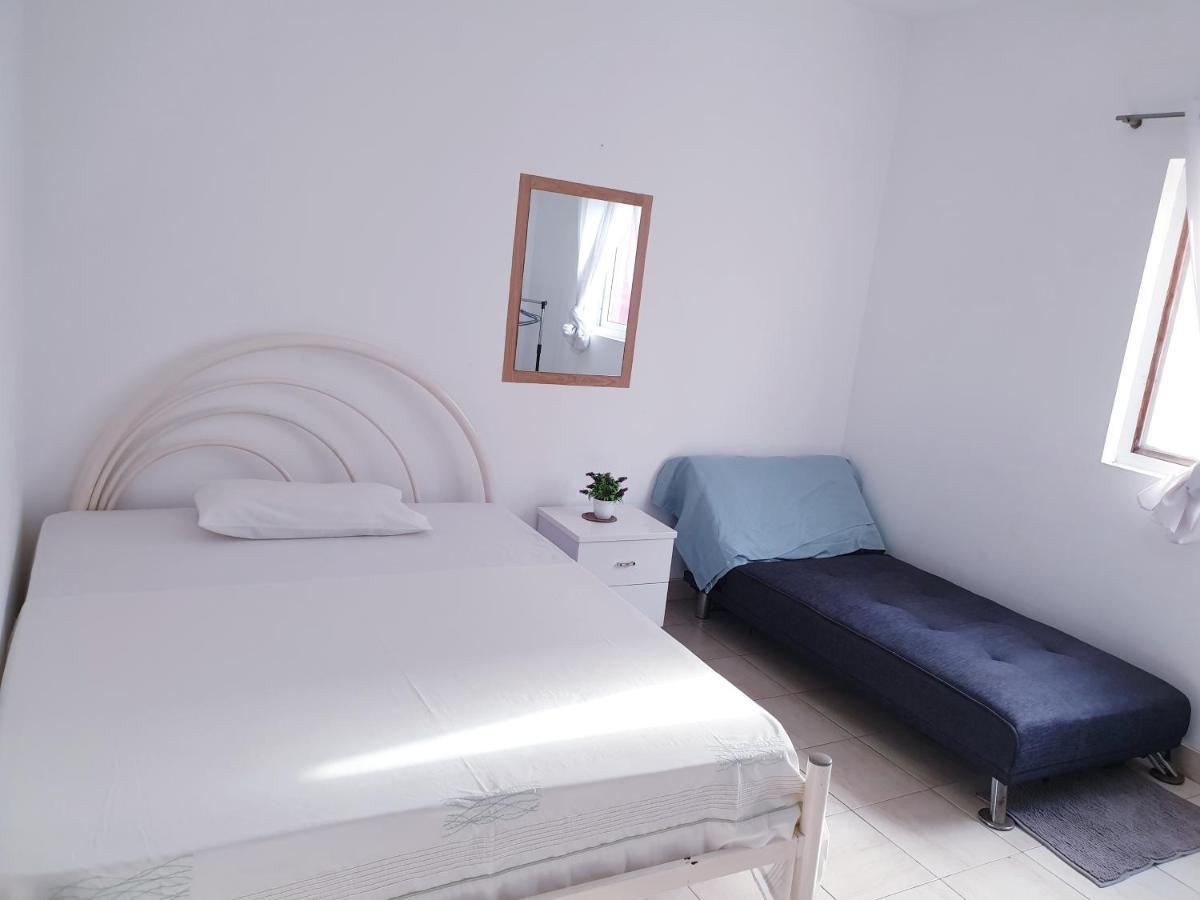 Guest House Mangui Baxu Rooms & Apartment Tarrafal  Esterno foto