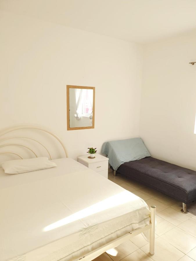 Guest House Mangui Baxu Rooms & Apartment Tarrafal  Esterno foto