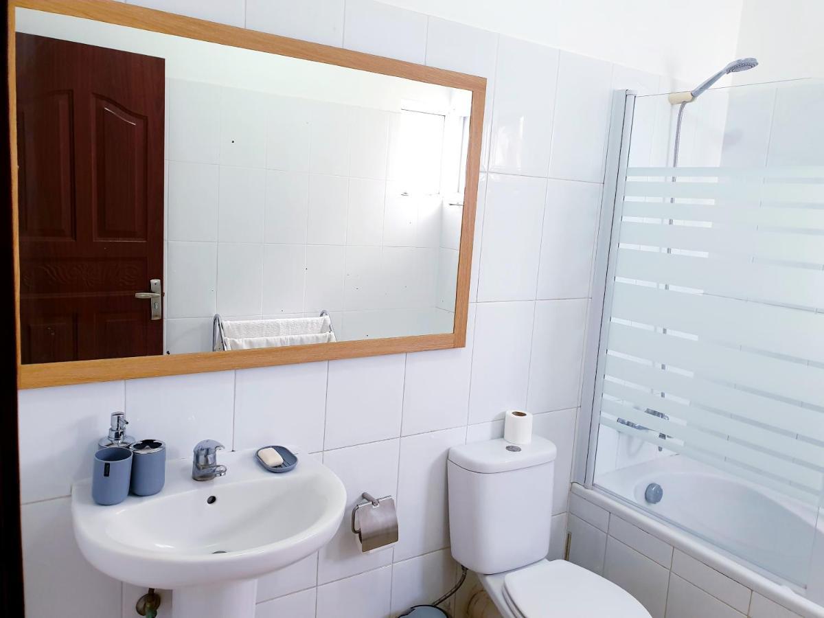 Guest House Mangui Baxu Rooms & Apartment Tarrafal  Esterno foto