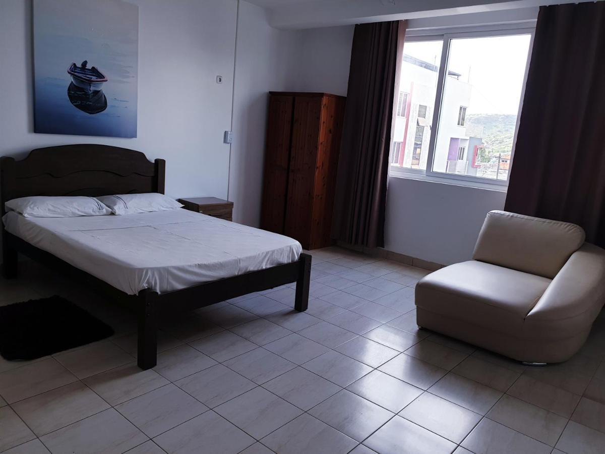 Guest House Mangui Baxu Rooms & Apartment Tarrafal  Esterno foto
